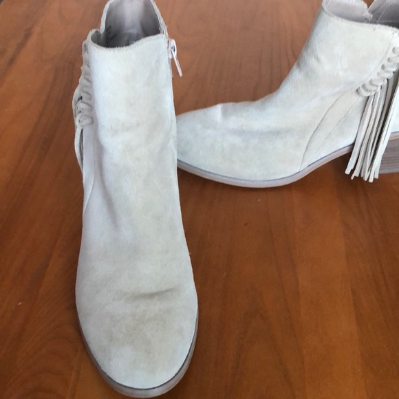 Kenneth Cole Reaction Beige Booties - Picture 6 of 6